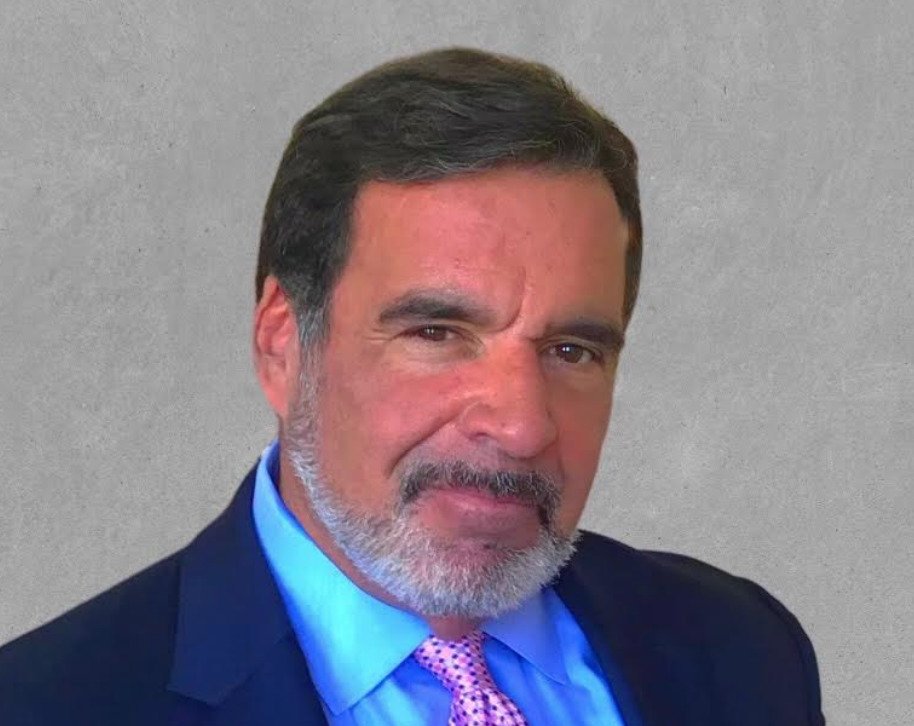 DrBobHariri's tweet card. Dr. Hariri pioneered the use of stem cells to treat a range of life-threatening human diseases and continues today to make transformative contributions in the fields of immuno-oncology and cell...