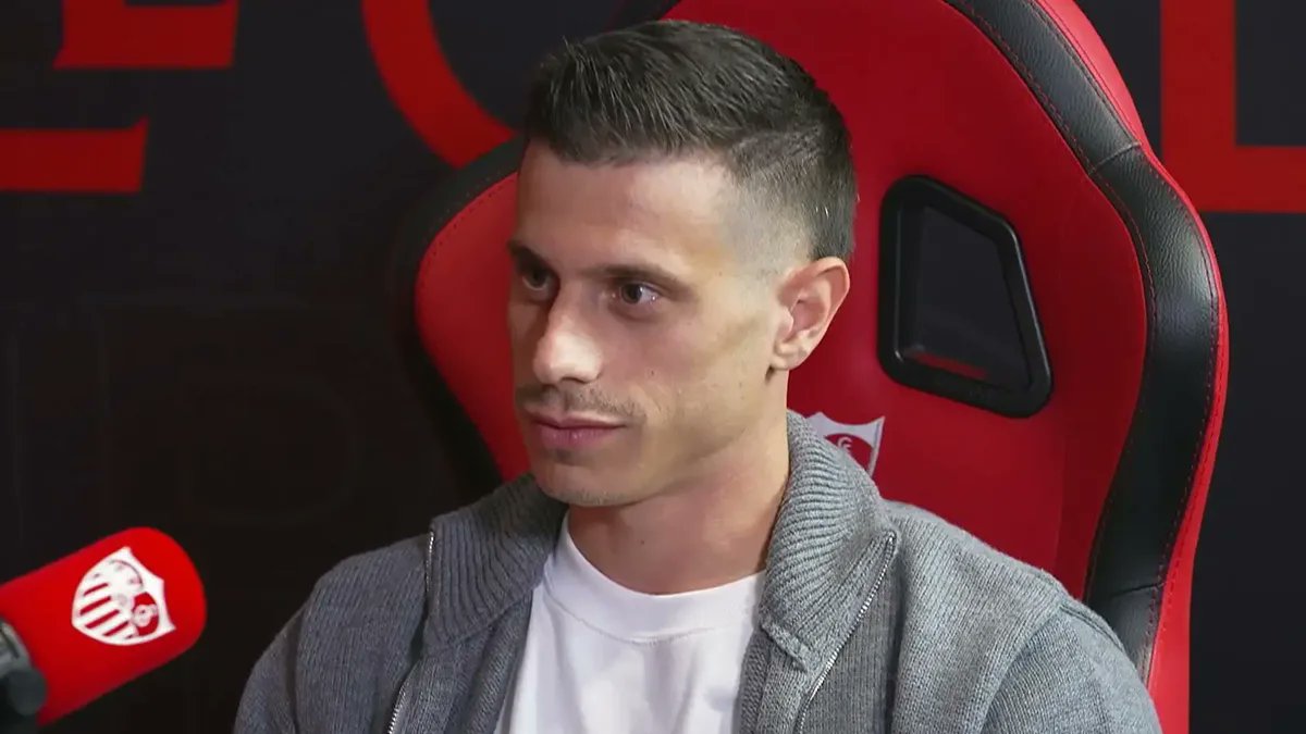 orgullobiri's tweet card. Alfon González reafirma su compromiso con el Sevilla FC, habla de su recuperación y elogia a Matías Almeyda.