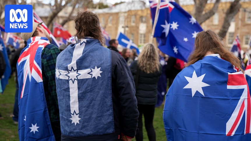 RoadknightThe's tweet card. A history expert says this Australian National Flag Day there should be pause for concern in the wake of the anti-immigration rallies at the weekend.