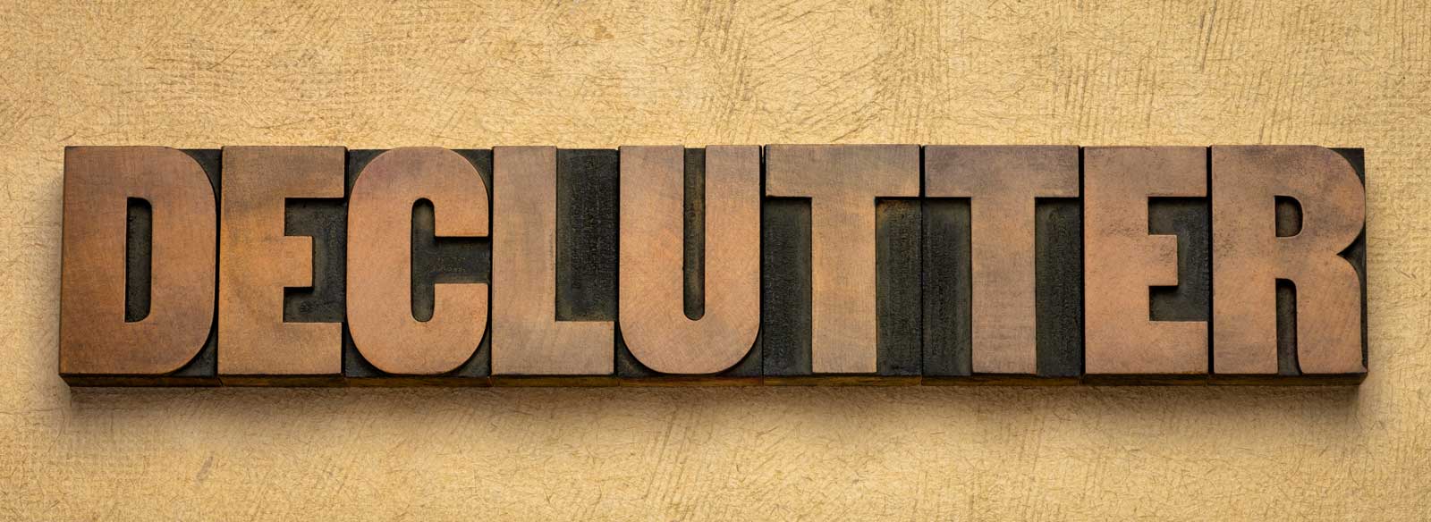 expatability's tweet card. Decluttering before a move abroad. Find out how to declutter with kids around and learn my one key mantra to help you make tough decisions.