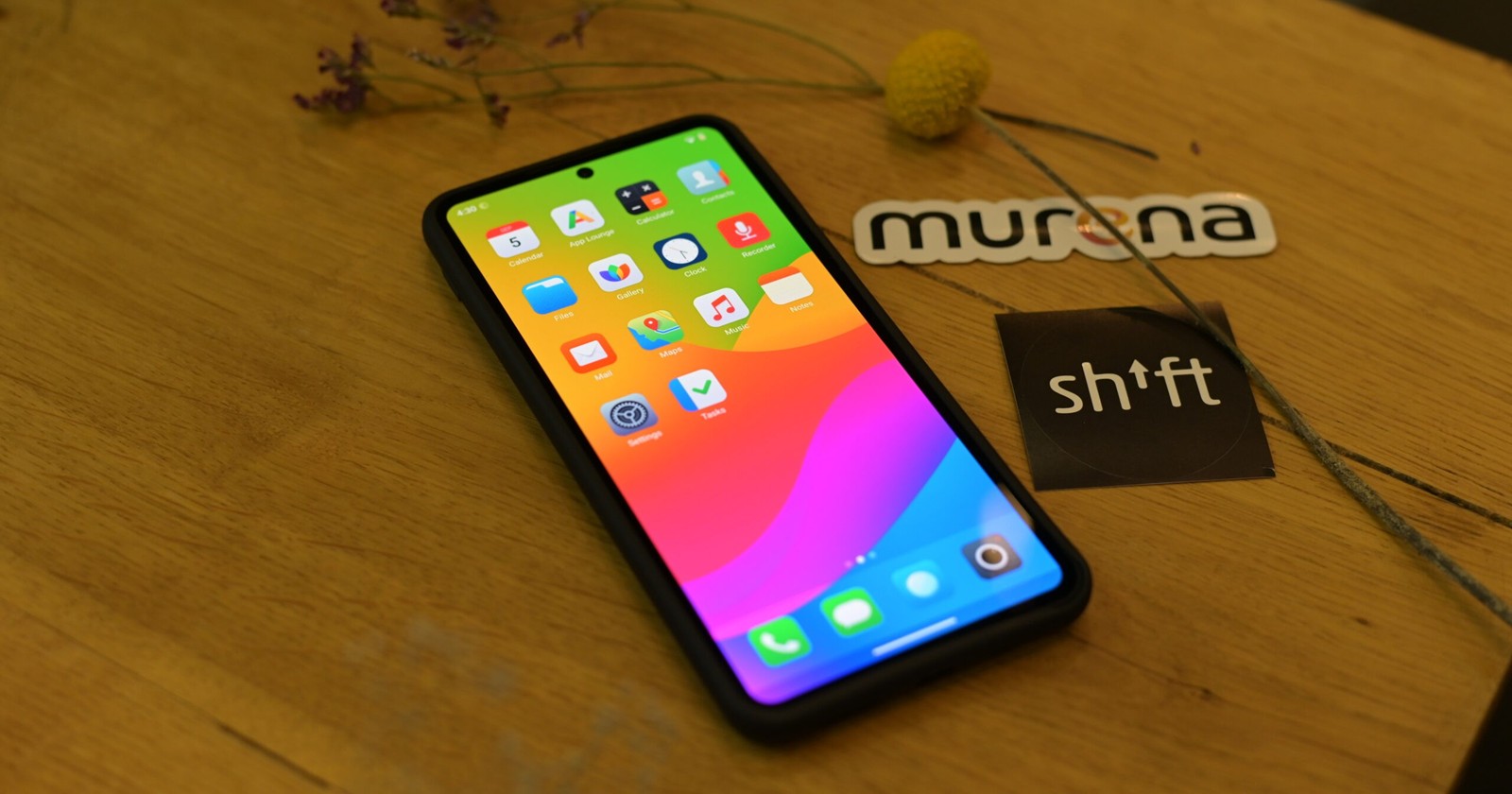 PiunikaWeb's tweet card. GrapheneOS accuses Murena & iodé of sabotage, pulls servers from France over police "threats," and threatens to "burn" exploit markets by directly helping Google harden Android.