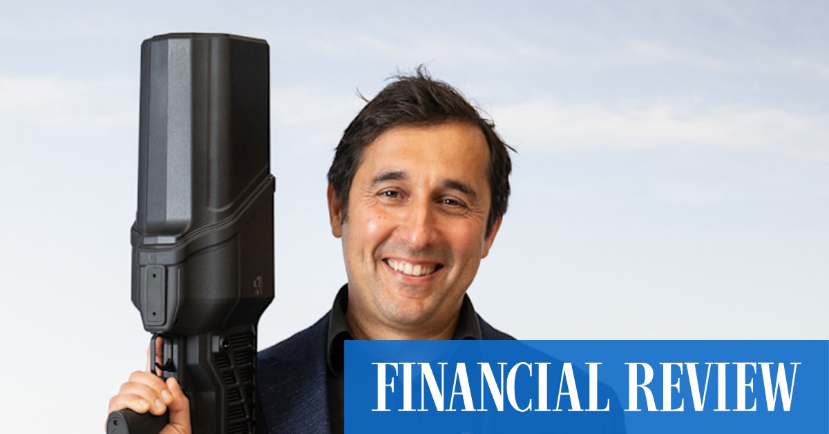 XSLogicMan's tweet card. The multibillion-dollar hedge fund is short the drone platform stock, which has slumped after its chief executive offloaded all his shares with no explanation.