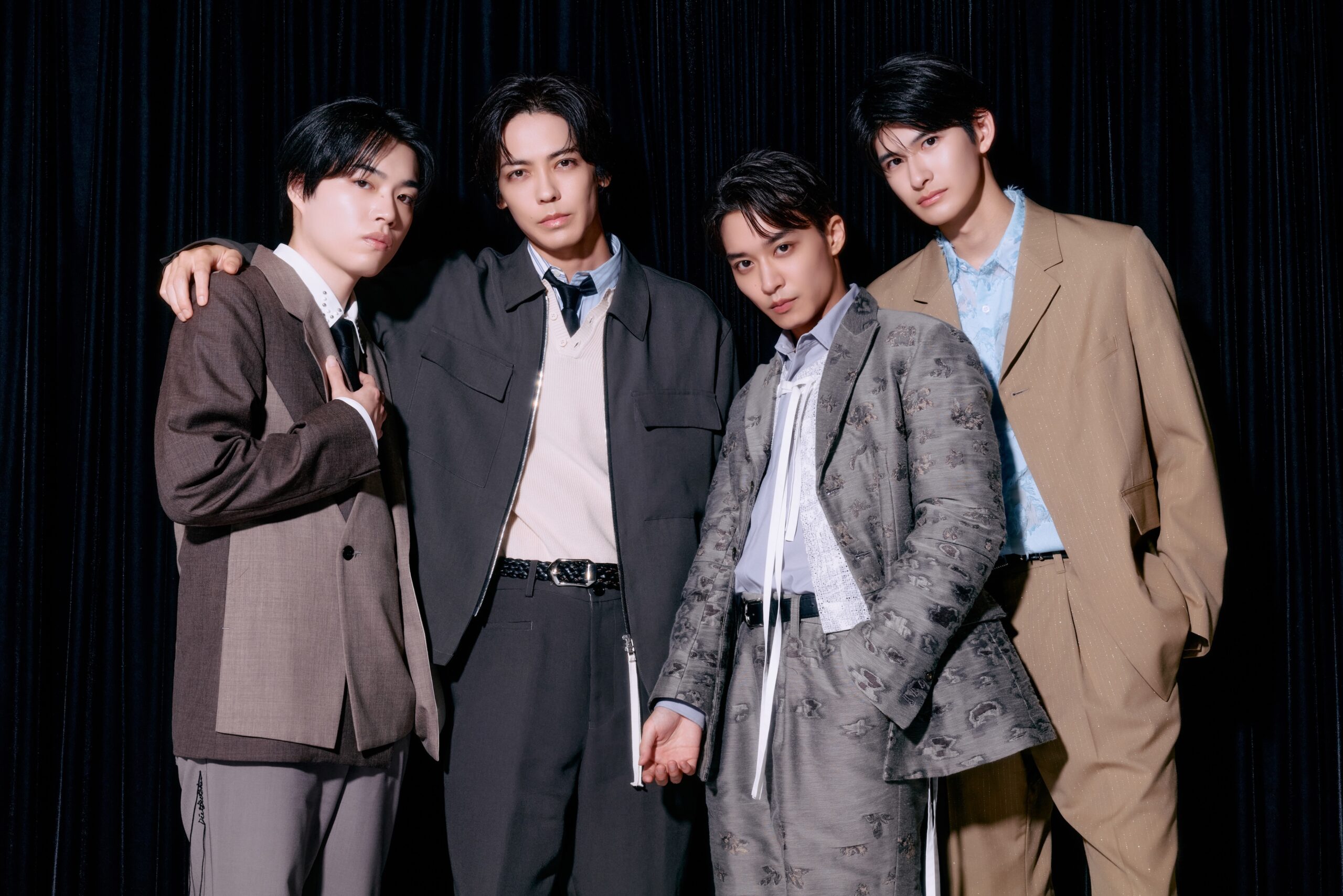 lotus_magic_d's tweet card. アミューズに所属する俳優たちによる恒例のファン感謝祭『SUPER HANDSOME LIVE』こと通称『ハンサムライブ』。これが俳優のステージなのかと舌を巻くほどに歌にダンスにと本業を凌駕するクオリティのエンターテインメ […]