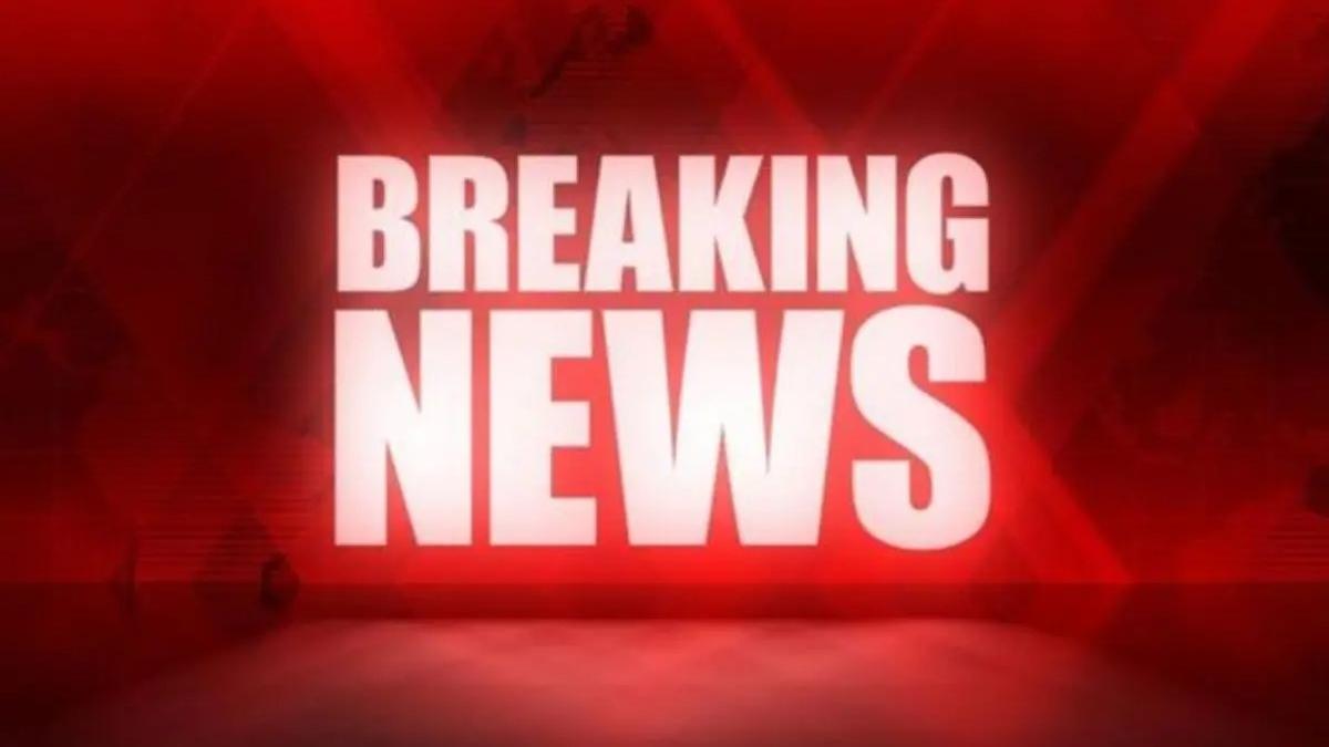 MohandasMT's tweet card. The Supreme Court has taken up Kerala’s petition on the Special Intensive Revision (SIR) and issued notice to the Election Commission. The next hearing is set for November 26.