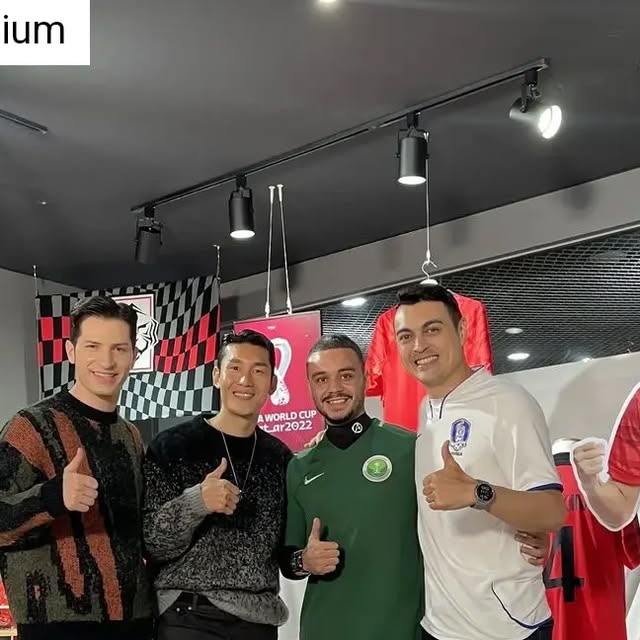 peterb83's tweet card. Peter Bint 피터빈트 영국남자 피터샘 (@peter_b83) • Instagram photo