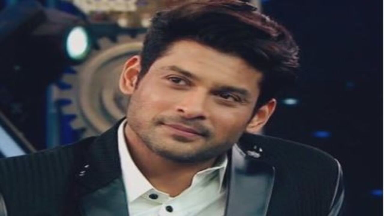 tv9gujarati's tweet card. Sidharth Shukla Birthday : સિદ્ધાર્થ શુક્લાએ સપનામાં પણ વિચાર્યું ન હતું કે, એક દિવસ તે ટીવીનો આટલો મોટો સ્ટાર બનશે. સિદ્ધાર્થની માતાએ કહેલી એક વાતે તેને ટીવી સુપરસ્ટાર બનાવી દીધો.