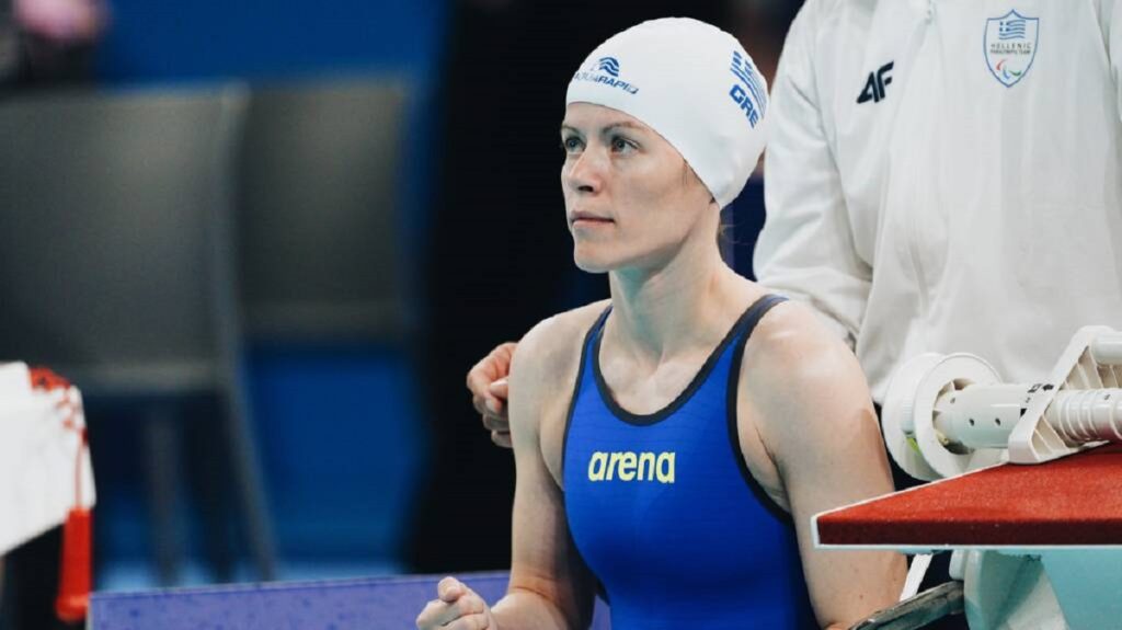 ertnewsofficial's tweet card. Η Ελληνίδα κολυμβήτρια έγραψε ιστορία στους Παραολυμπιακούς Αγώνες του Παρισιού, όπου ολοκλήρωσε τη μεγαλύτερη