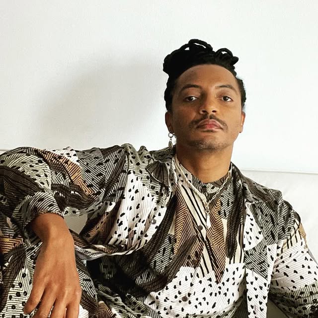 RobcamarRob's tweet card. Robson (@robcamargos) • Instagram photo