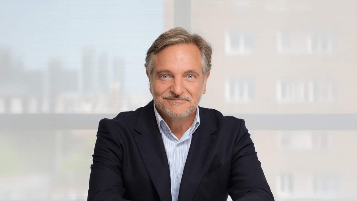 xm2_pormetro2's tweet card. Grupo Lar y Azahar Capital lanzan Greymile para invertir en activos logísticos y light industrial con 100 millones previstos en dos años