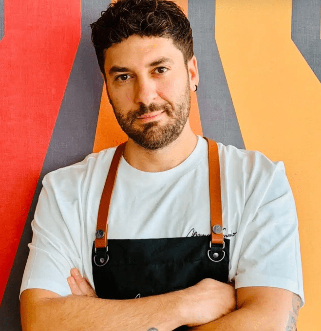 Tv3Blog's tweet card. Ale Take Away porta lo street food campano su Food Network ogni sabato alle 17.55 con Alessandro Servidio.