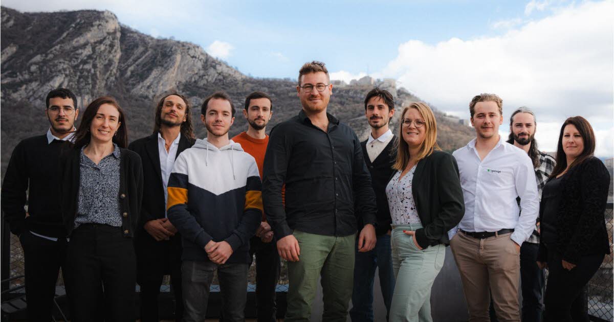 OrangeAuRA's tweet card. Orange a une ambition : accompagner une dizaine de créatrices d’entreprises tous les ans en Auvergne-Rhône-Alpes (100 en France). Les entreprises ...