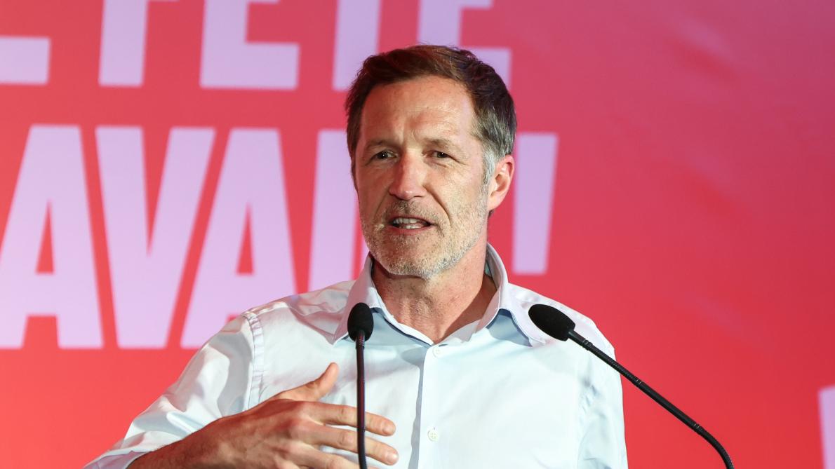 politiclub's tweet card. Les voix du PS, dans l’opposition, sont nécessaires pour voter la suppression du Sénat voulue par la majorité Arizona. En échange de son soutien, le parti de Paul Magnette exige l’inscription dans la...