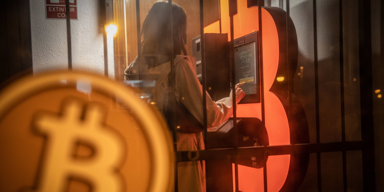 JoeSaluzzi's tweet card. New research shows that just 0.01% of bitcoin holders controls 27% of the currency in circulation.