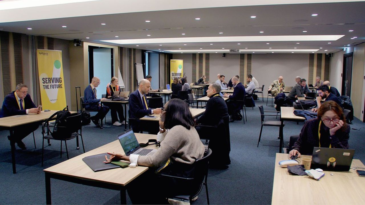 JulieLeBolzer's tweet card. La création d'un réseau de business angels européen, dédié au financement de l'innovation technologique pour la défense du Vieux Continent, a été annoncée lors de la Semaine européenne de la défense,...