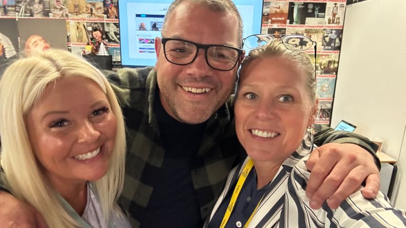 DebKellsey's tweet card. Fabulous sharing practice visit event at Burton and South Derbyshire College #TechXcelerate Staff Development Event. Really great audience, positive, warm and welcoming. Enjoyed learning from Dan...