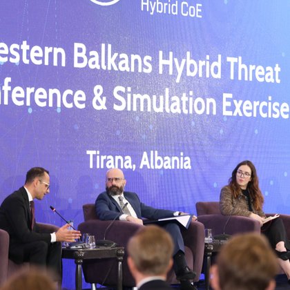 Tweet card summary image