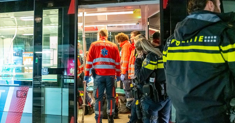 Man naar ziekenhuis na steekpartij