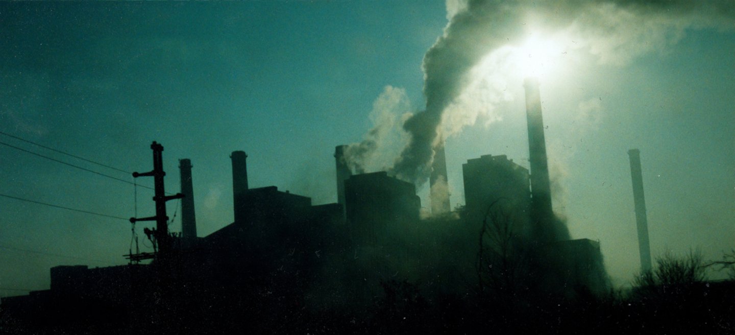 iotguide's tweet card. Microsoft's latest iteration of Arc SQL hopes to streamline the management of data in hybrid and multi-cloud environments, encompassing edge devices in one dashboard.