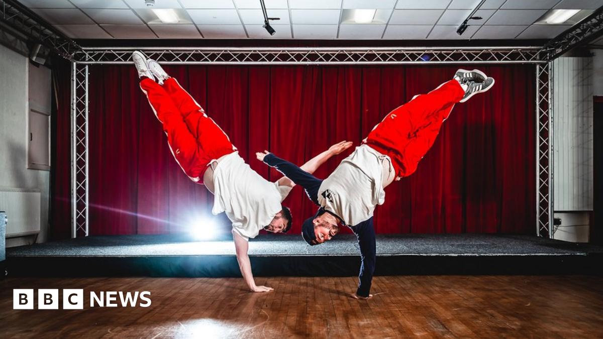 DrPeterLovatt's tweet card. Jamie Berry tried to end his life aged 13, but is now helping teenagers deal with their mental health.