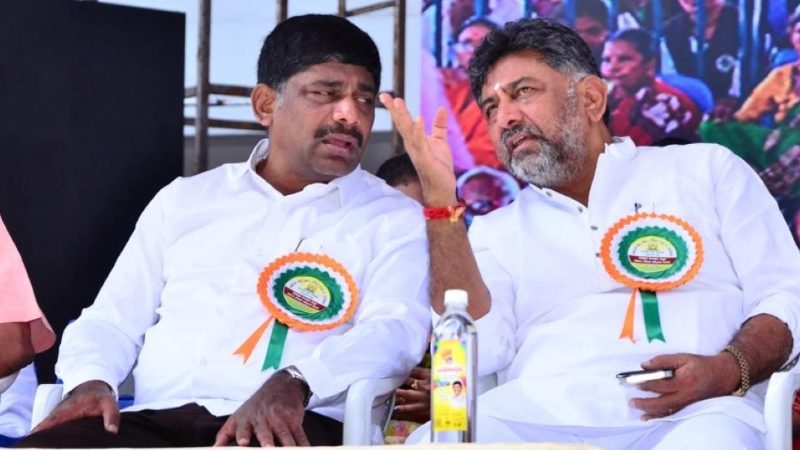 publictvnews's tweet card. ಬೆಂಗಳೂರು: ಅಧಿಕಾರ ಹಂಚಿಕೆ ಕಿತ್ತಾಟ ಜಾಸ್ತಿಯಾಗಿದ್ದು, Word Is Stronger Than World ಈ ನಿಲುವಿಗೆ ಬದ್ದರಾಗಿರಲು ಡಿಕೆ ಸಹೋದರರು (DK Brothers) ನಿರ್ಧಾರ ತೆಗೆದುಕೊಂಡಿದ್ದಾರೆ.