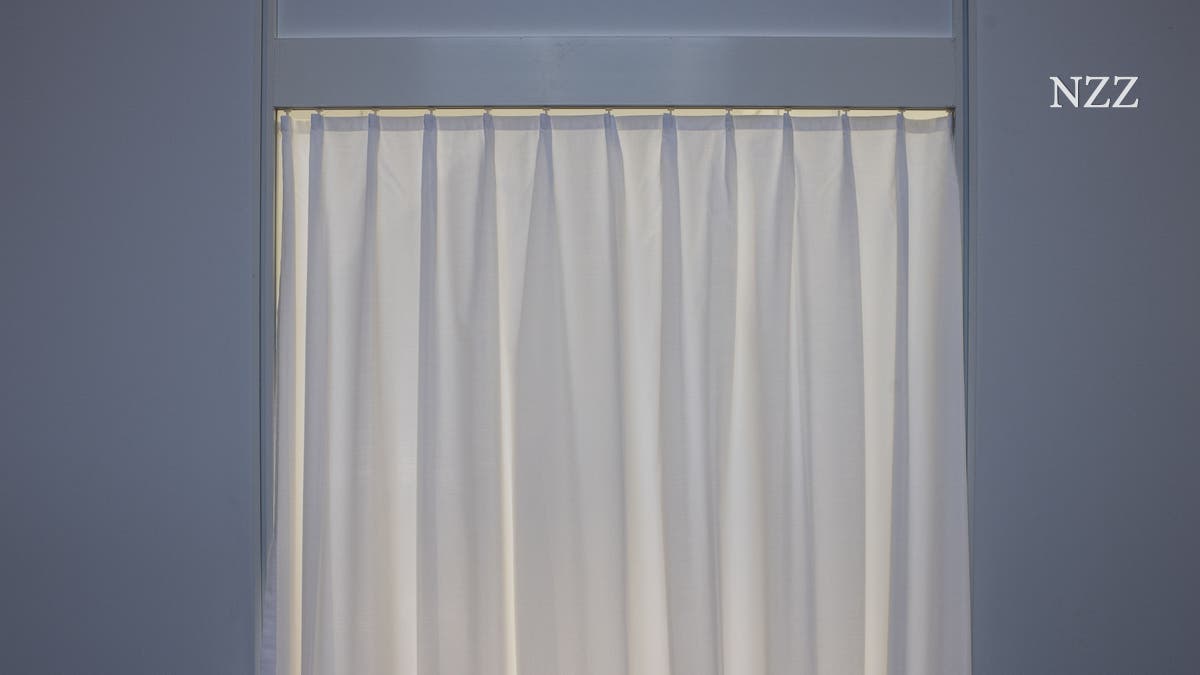 MaxCelko's tweet card. Pfizer hat seinen Impfstoff nie auf Fremdschutz getestet. Rechte Kreise sprechen von einer «Impf-Lüge». Haben die Medien falsch informiert?