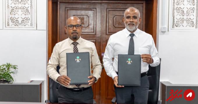 AdhadhuMV's tweet card. A new line of thought