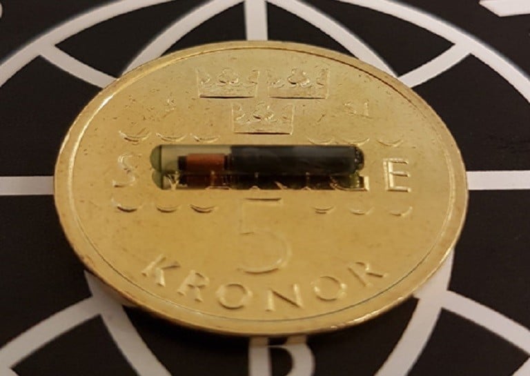 innovaworking32's tweet card. The Swedes are at it. Stockholm's first digital House of Innovation, Epicenter, implants microchips inside their workers and hub members' hands to