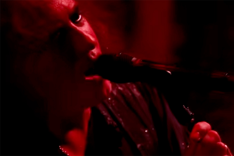 FlashbackIsaac's tweet card. The Cure ya han puesto a la venta las entradas para el estreno de su película-concierto