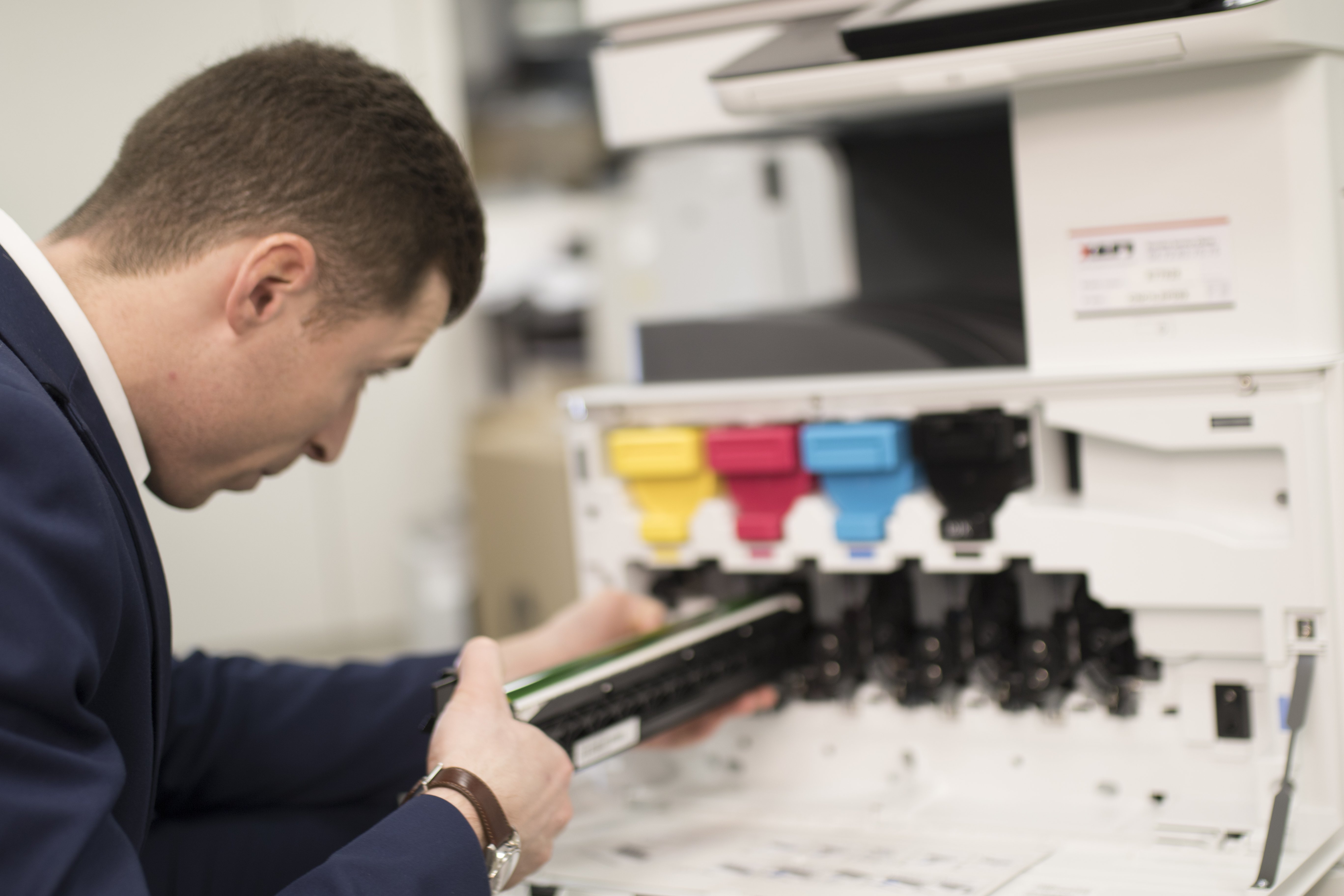 ComputerLand_fr's tweet card. Nous recherchons de nouveaux talents. Notre ambition : Vous offrir une vraie carrière.