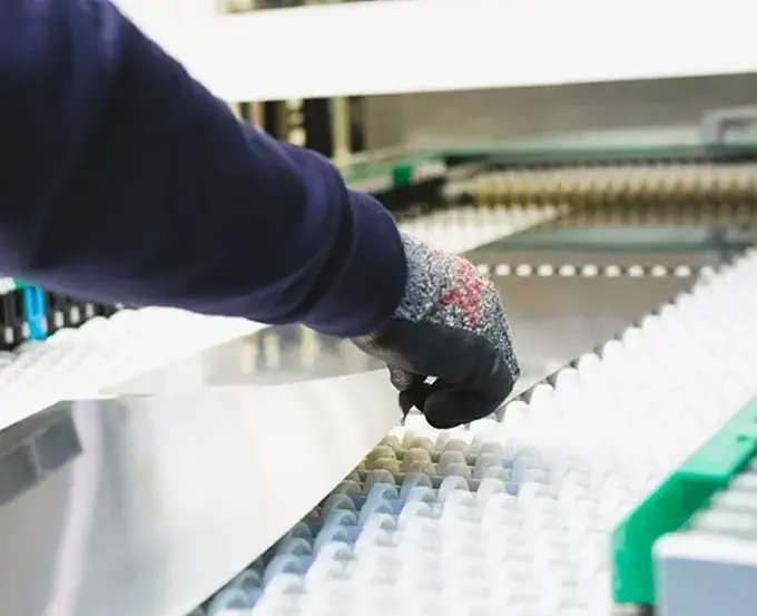 TMNphotoetching's tweet card. Learn how chemical etching works on stainless steel, titanium, aluminum, brass, and copper to create precise, burr-free metal components.