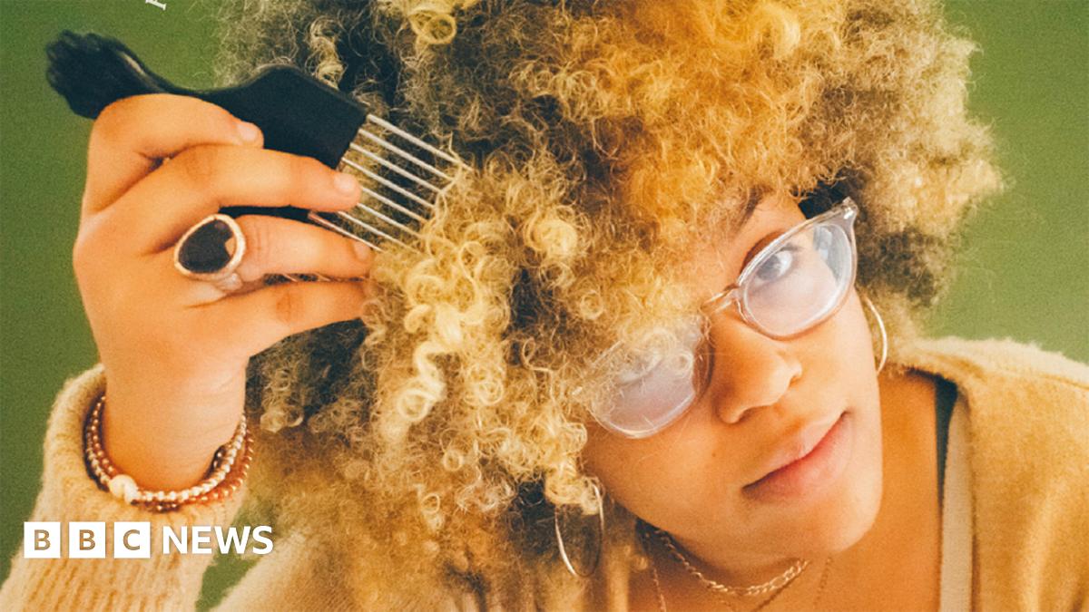 AdvocacyAcademy's tweet card. The Halo Code is a guide for schools and workplaces to protect natural hair and prevent discrimination.