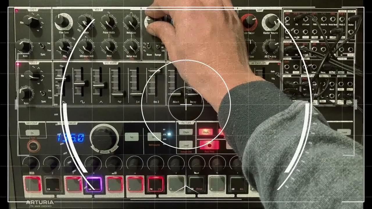 xbitflow's tweet card. Arturia Minibrute 2s - Fuzz session