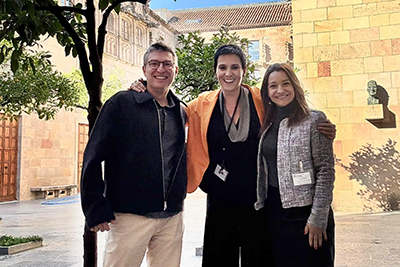 infermerescat's tweet card. Reunió de la CSM amb Laia Arnal, nova responsable del PNSM, que demana la col·laboració del Consell d’Infermeres per aportar visió de cura al pla estratègic d’atenció en salut mental. La Comissió de...