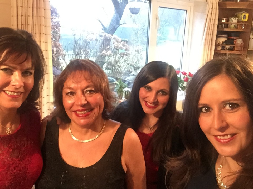 lizzy_o_h's tweet card. Genomics- sounds complicated right? We hear so many positive things about the potential of Genomics data, but how can we start to understand, begin to unlock the potential and see how it’s relevant...