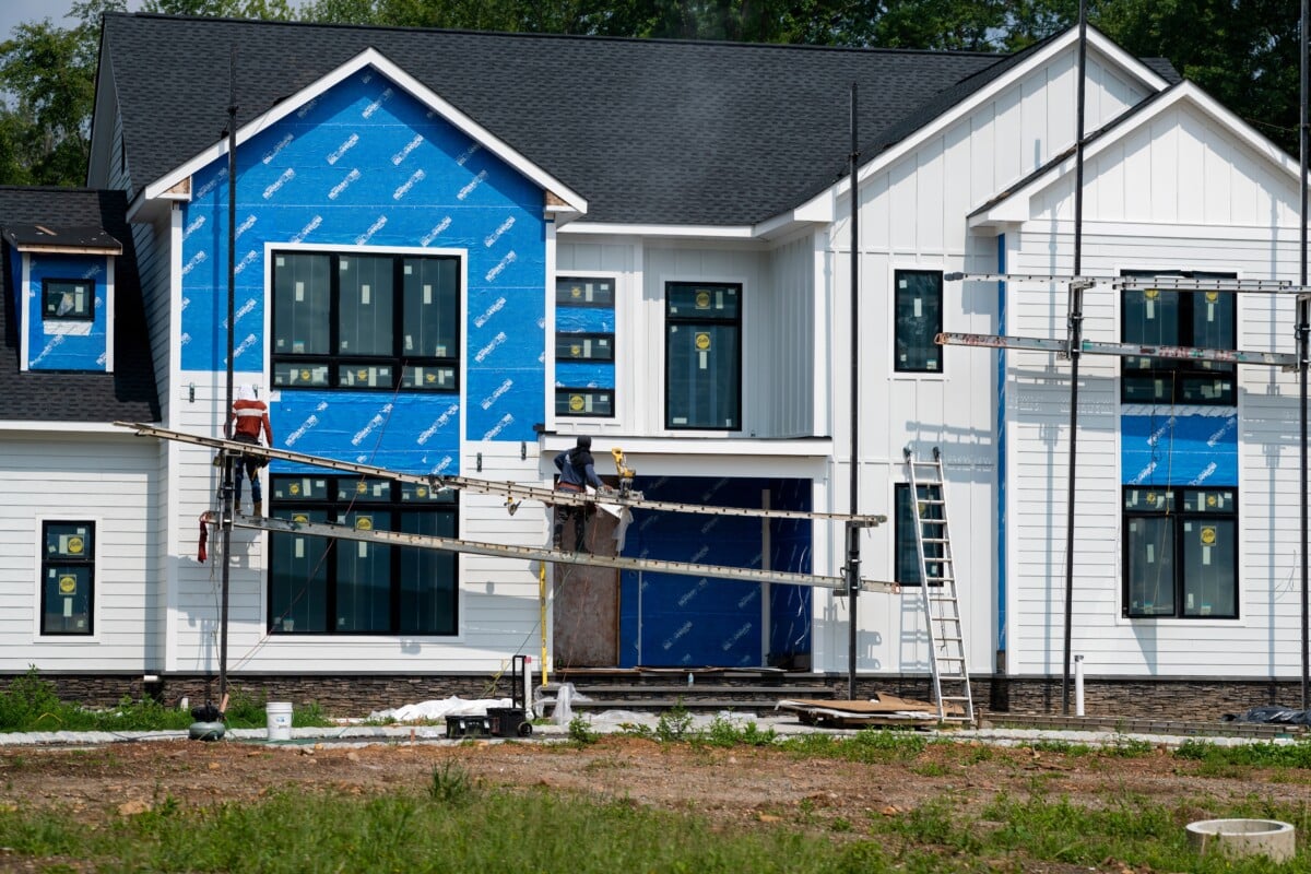 OptimalWindows's tweet card. Learn the importance of certified window installers for energy efficiency, quality installations, and long-lasting results in your home.