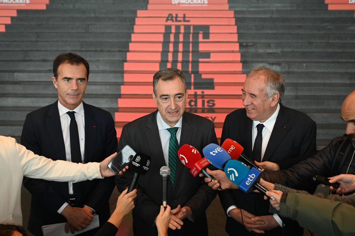 europapress's tweet card. El presidente del EBB del PNV, Aitor Esteban, ha afirmado que la condena al fiscal general del Estado,...