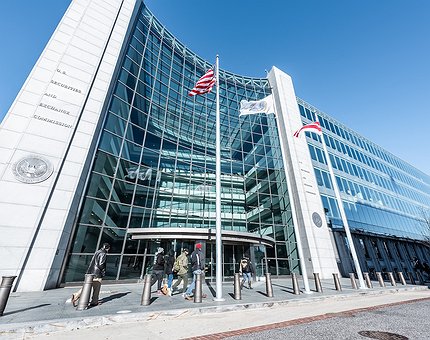 iHodl_com_en's tweet card. The US Securities and Exchange Commission (SEC) will soon begin developing a formal classification system for digital assets.