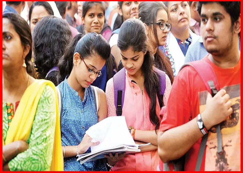 Npgnewshindi's tweet card. CG Scholarship Scheme: मंत्रालय द्वारा जारी सूचना में बताया गया कि वर्ष 2025 के नए आवेदनों के साथ ही नवीनीकरण आवेदन भी अब 30 नवम्बर तक स्वीकार किए जाएंगे....