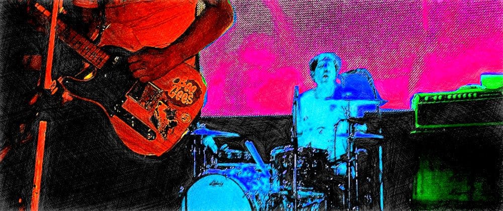 hackernoon's tweet card. Can WebFlux be better than the tradition MVC? Why and why not? This is your test to clear that up!