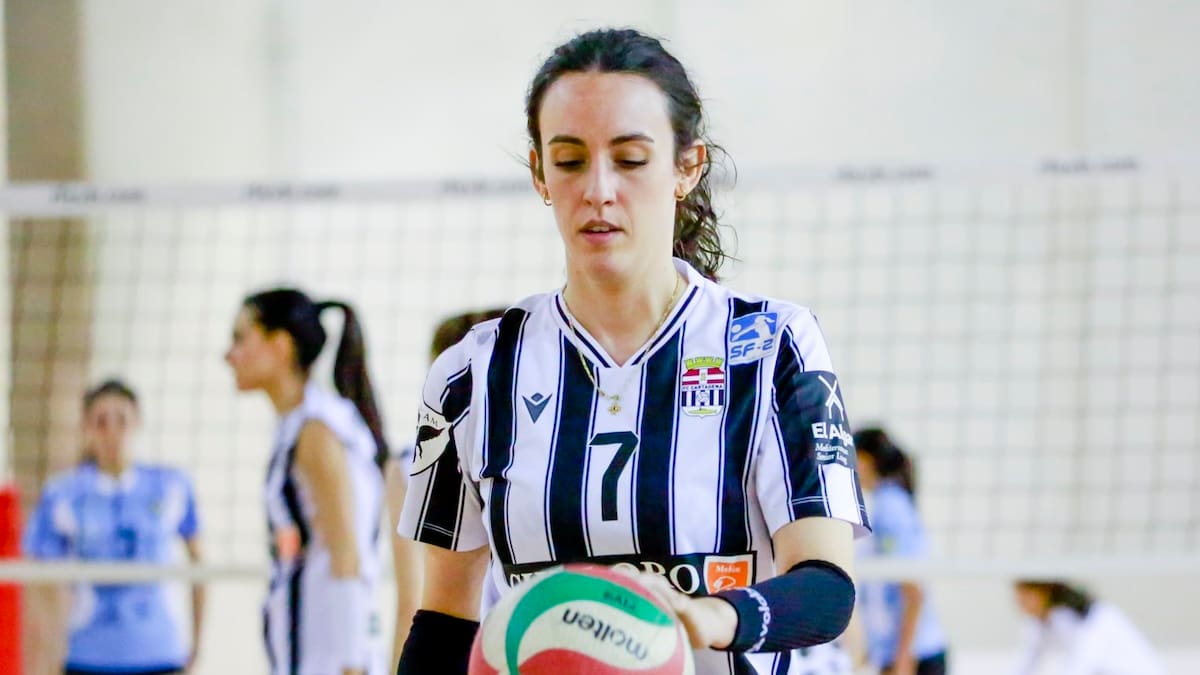 SER_Cartagena's tweet card. El Algar Surmenor afronta la temporada 2025-26 con ambición a pesar de un comienzo complicado en Superliga Femenina 2. Con siete partidos disputados, dos victorias y cinco derrotas, una de ellas...