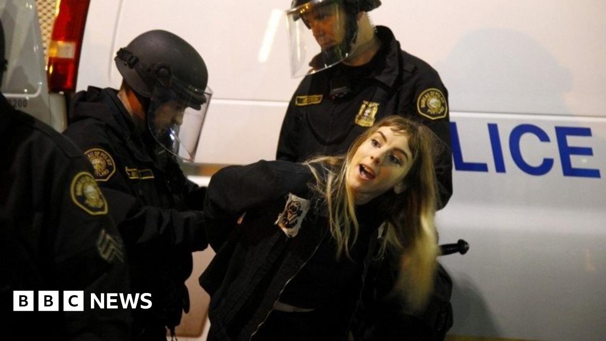 kamaut_'s tweet card. Protests against the election of Donald Trump as US president turn violent in Oregon.