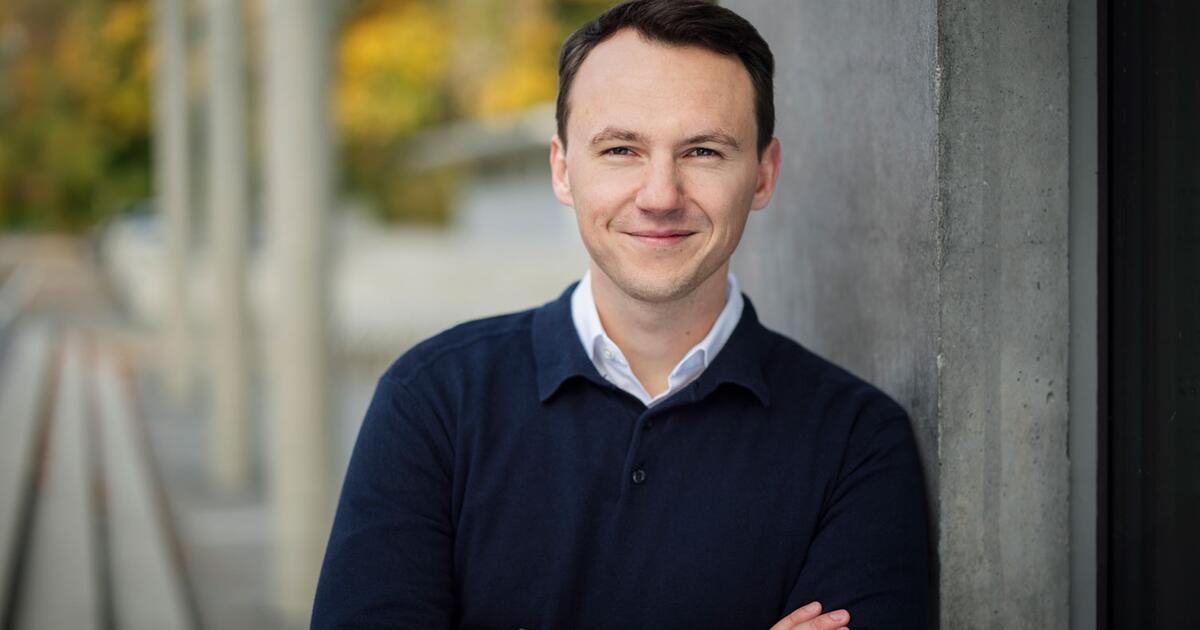 FabianBusch9's tweet card. Die jungen Abgeordneten der CDU/CSU-Fraktion lehnen sich gegen die schwarz-roten Rentenpläne auf. Wie ernst meinen Sie es? Der Vorsitzende Pascal Reddig spricht mit unserer Redaktion über Koalitionst