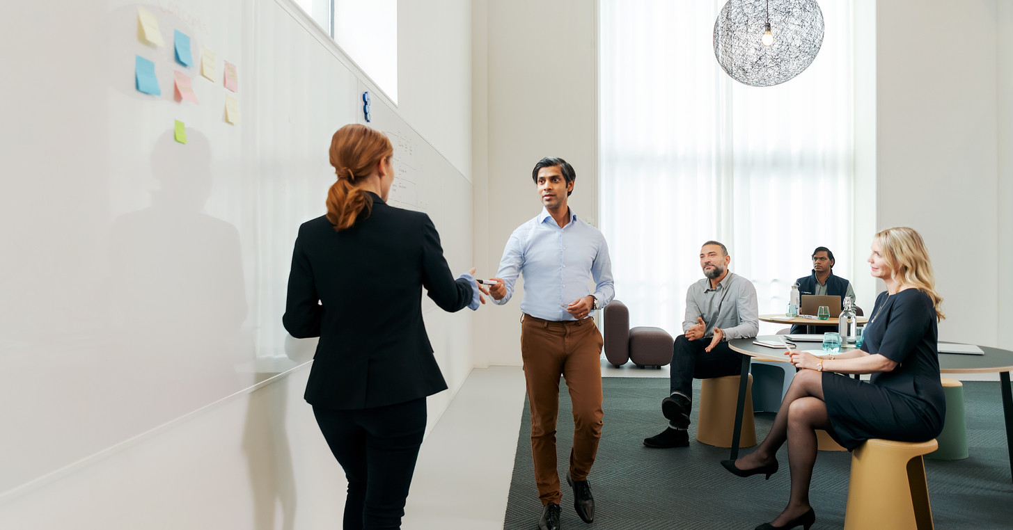 Cognizant_Latam's tweet card. We are seeking a Salesforce Marketing Cloud Engineer Developer Pleno. Your primary focus will be on building solutions that address key business needs using SFMC Development. Also, it is expected...