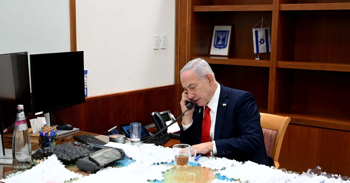 haaretzcom's tweet card. ***