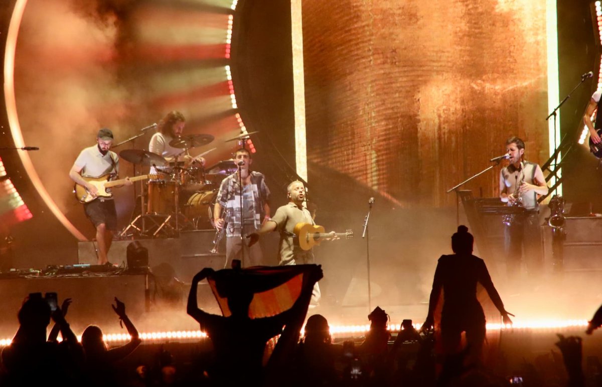 ycomMUSICA's tweet card. Els seguidors esgoten quasi immediatament la nova tanda d'entrades mentre el grup promet trobar la manera d’acomiadar-se de tothom