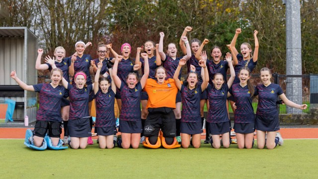 FrontRowUnion's tweet card. We caught up with the U14 Stevenson Cup semi final between Lurgan Junior High and Cookstown High at Lisnagarvey Hockey Club on Wednesday afternoon. Lurgan had a strong first quarter but a late pena…