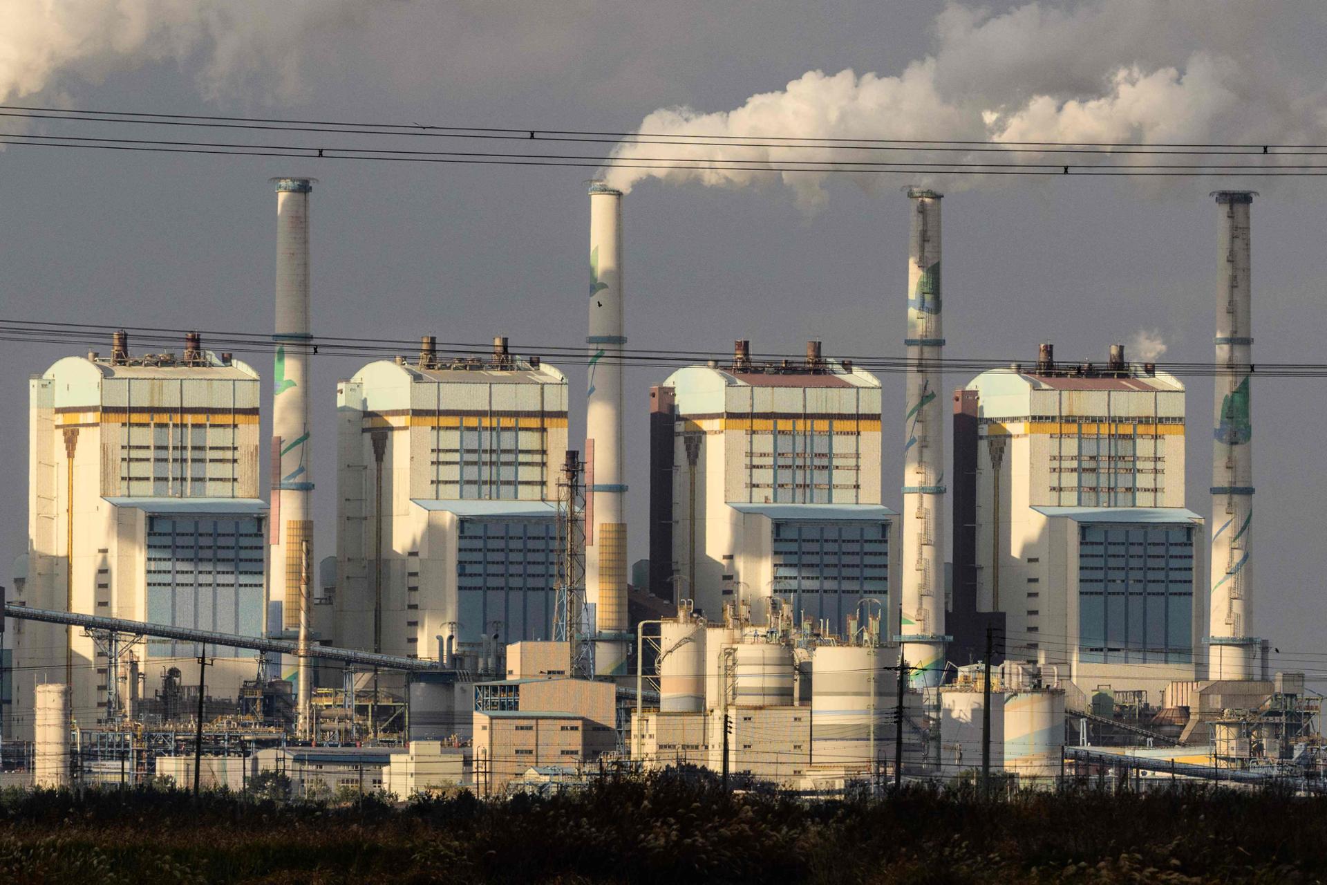 algore's tweet card. Korea on Monday announced that it has joined the Powering Past Coal Alliance (PPCA), committing to close 40 coal-fired power plants by 2040. The an...