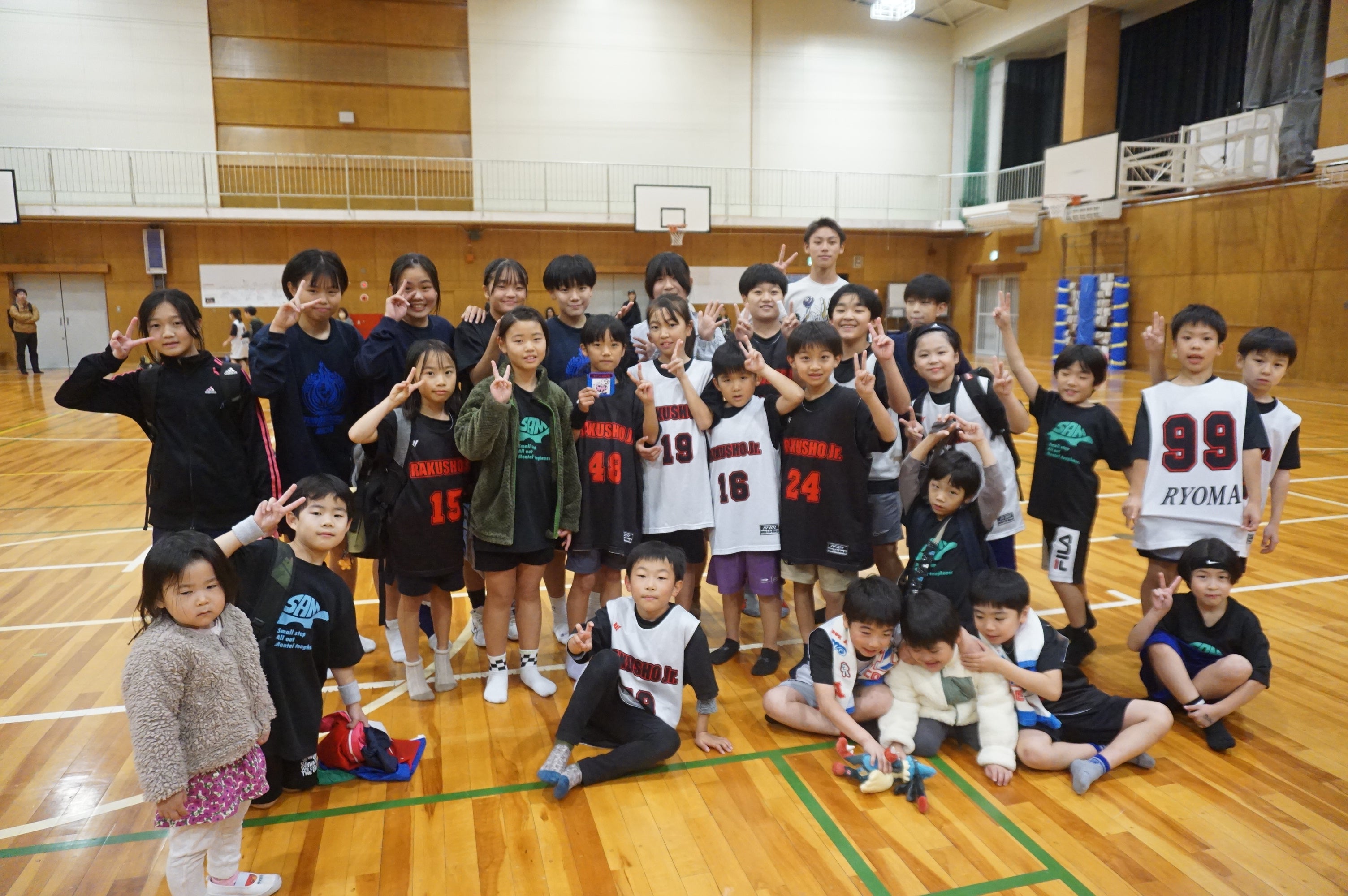 yokideai1's tweet card. 今日の楽笑Jr.BASICコースに、日進ターコイズのメンバーが参加してくれました。純粋に上手くなることに一生懸命で、頑張るBASICコースのみんなを見て、原点…