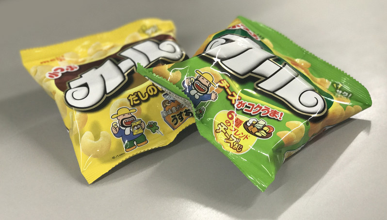 mainichi's tweet card. 　菓子大手の明治は２５日、スナック菓子「カール」の中部地方以東での販売を終了すると発表した。８月で同地域向けの生産を終え、９月には店頭から姿を消す見通しだ。滋賀県、京都府、奈良県、和歌山県以西の西日本地域では「カールチーズあじ」「カールうすあじ」のみの販売となる。