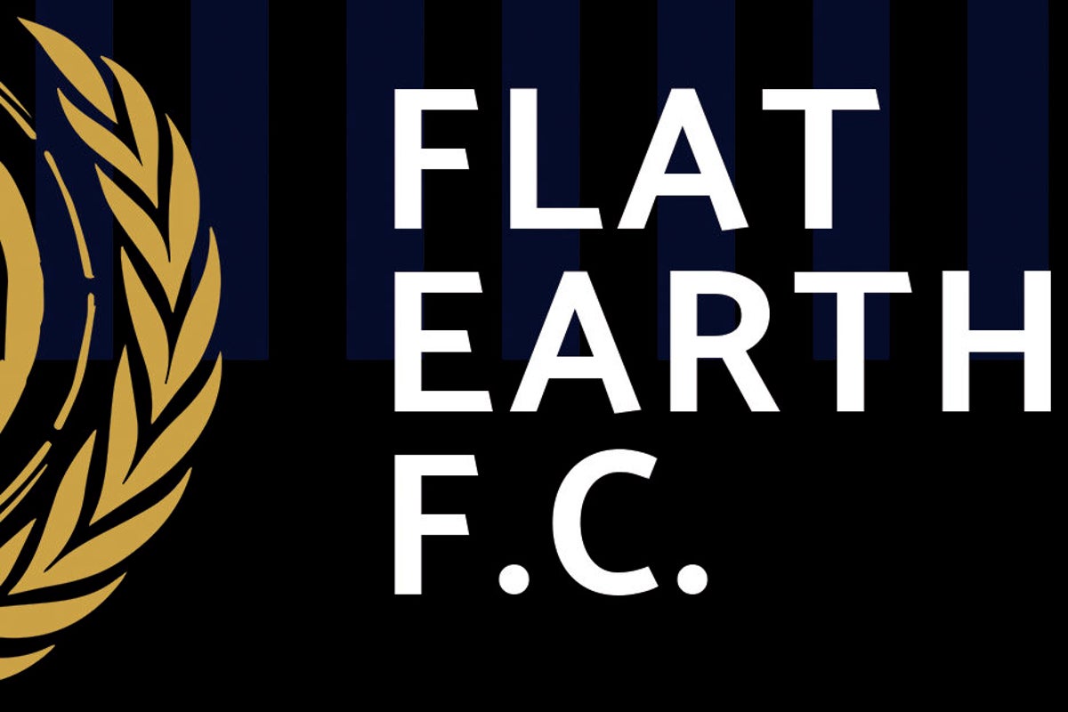 jacklang's tweet card. First Javi Poves quit football age 25 in a protest against corruption, now he's challenging the belief that the planet is round...